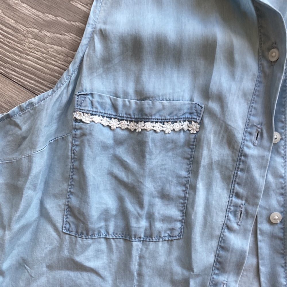 Stampede Time! Denim sleeveless top 🐎 🎉 - Picture 2 of 4